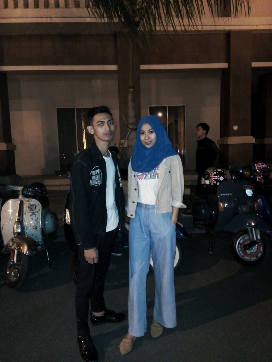 ti amo <a href="/mondronesian/">Rian Mondro</a> !! kiss attack