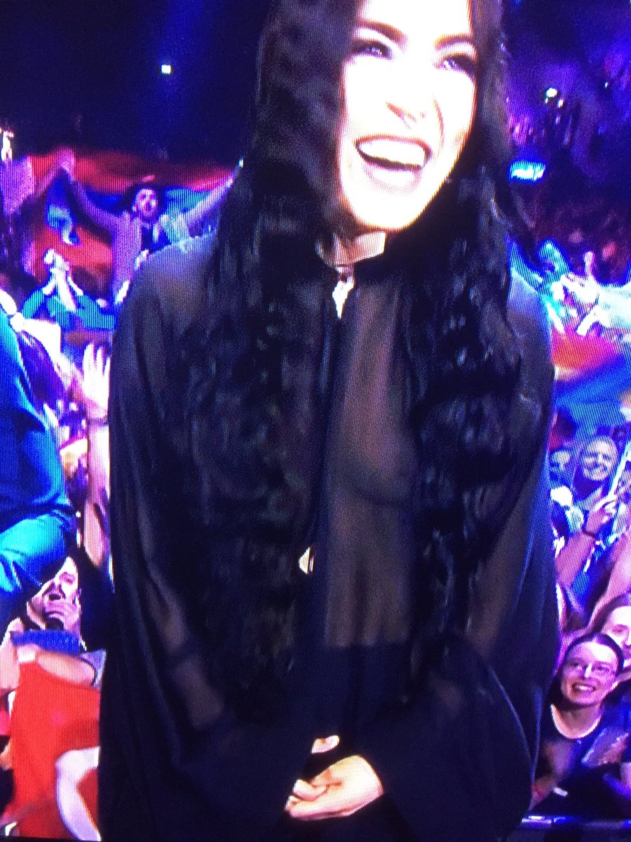 PaulKetting's tweet photo. Ehhh #nipple #wardrobemalfunction #loreen #eurovision https://t.co/Vky2GMFVLV