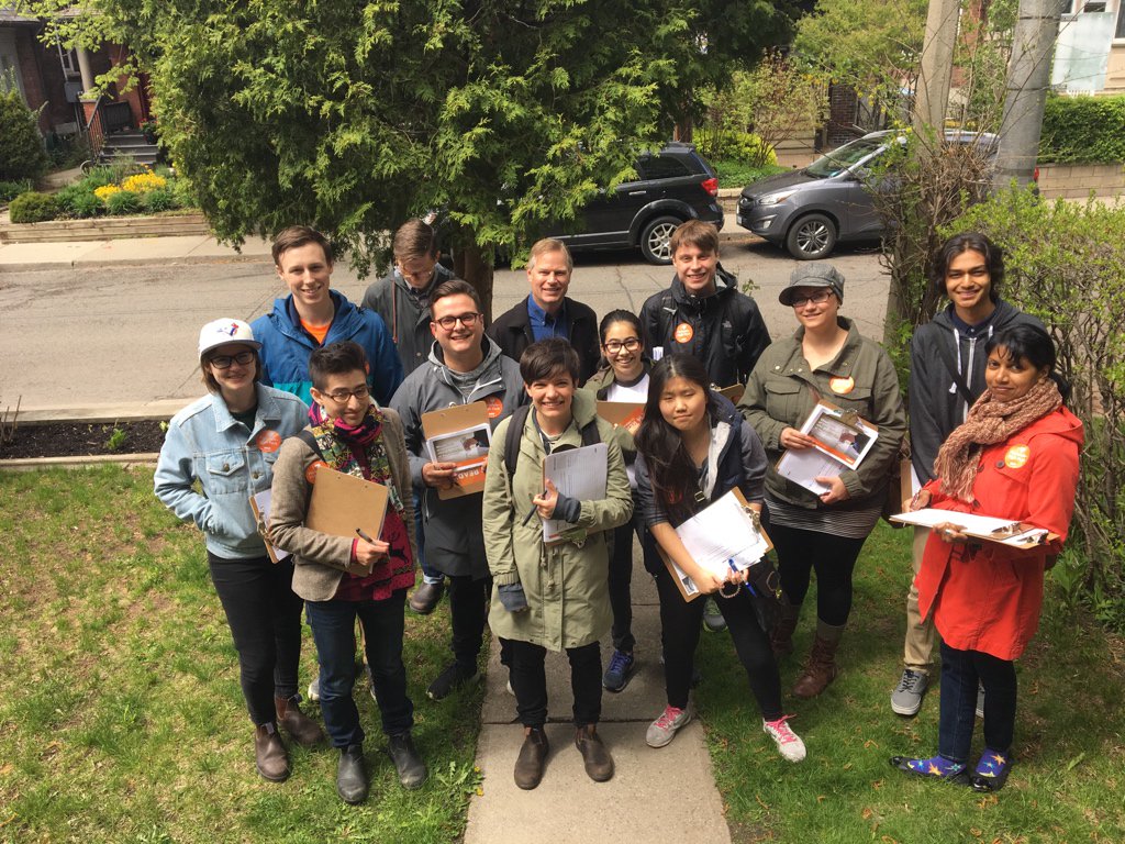 phpndp's tweet photo. Great turnout for today’s Day of Action on #ProportionalRepresentation! Thanks to everyone. #ParkHP #NDPAction https://t.co/TSn9D4qhWK