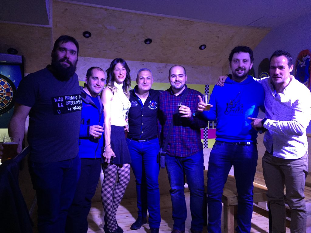 ReboBurgos's tweet photo. Una vez + la Vache Folle referente indiscutible de la cerveza artesana en Burgos. Gracias Alex https://t.co/jvZAz8Yhcc