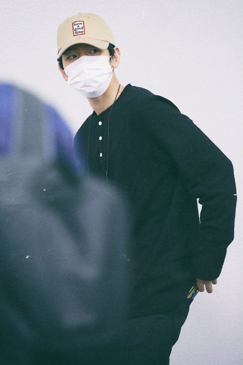 bbyunh's tweet photo. #baekhyun #exo #백현 #엑소 https://t.co/c5PzVomcTk