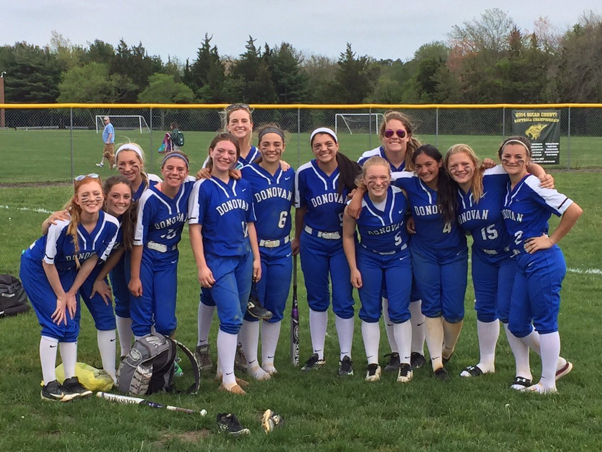 Donovan Catholic softball defeats pinelands second round of Ocean County tournament 3–1