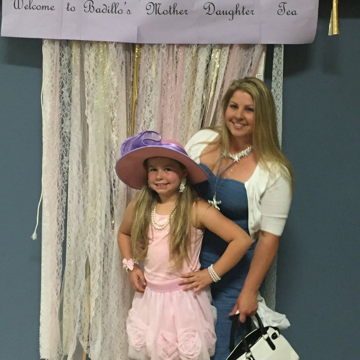 What a fun night for our little girls! The PTA mother/daughter Tea was a huge success as evidenced in these pics!