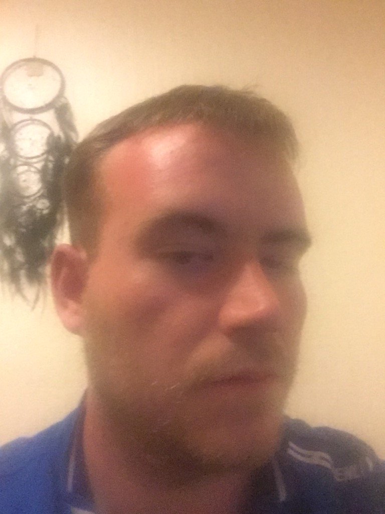 bendavis114's tweet photo. Fresh new hair cut looking good just need max #PullingGs https://t.co/0RieLwkmAj