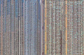 ValaAfshar's tweet photo. "Not Photoshopped—residential towers in Hong Kong. At this density, all human race would fit in Egypt" —@Khanoisseur https://t.co/eOtQbaDZXP