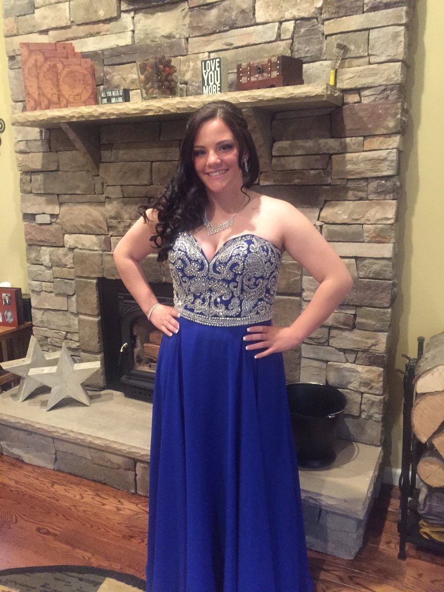 TFerrito's tweet photo. Prom 2k16 ❤️ https://t.co/f2aK7yc71x