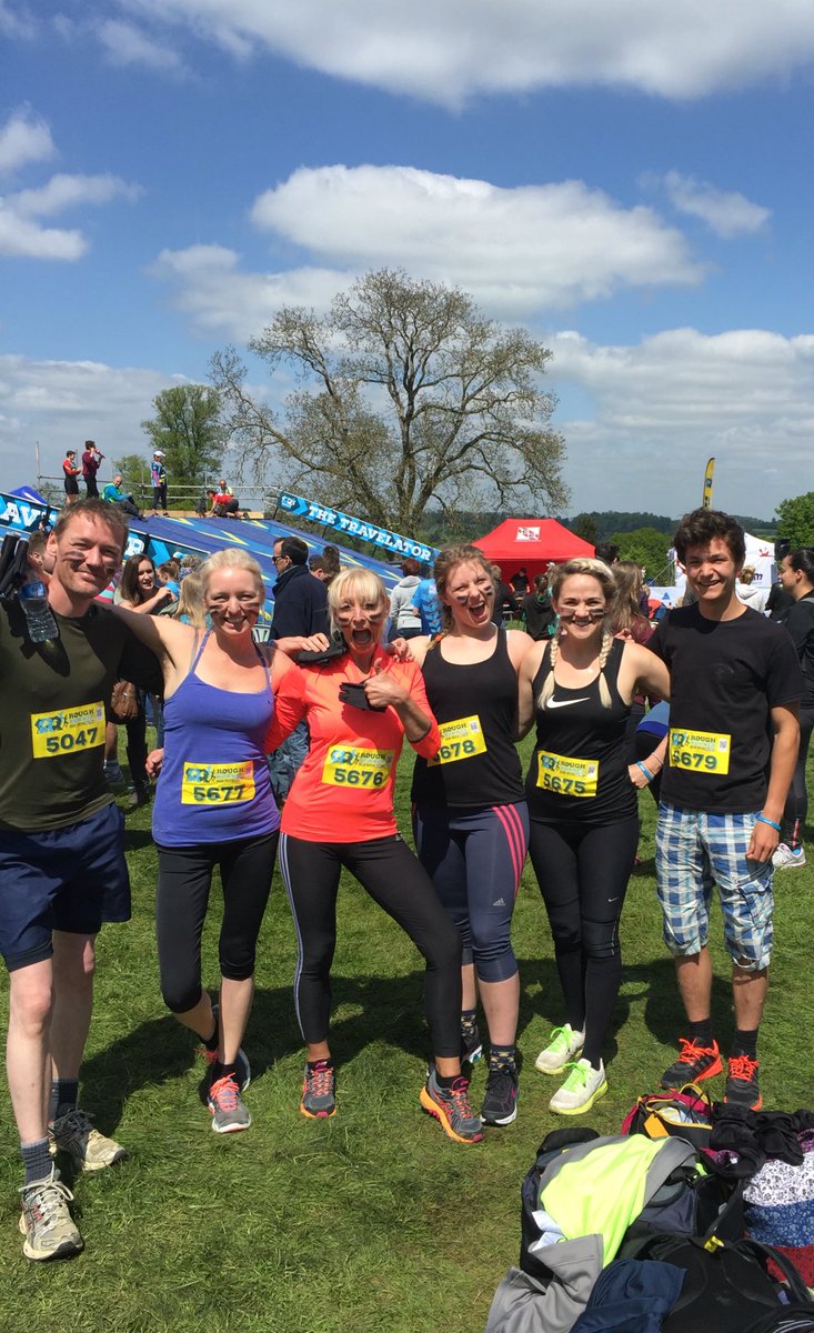 BettyPeg's tweet photo. @RoughRunners amazing day at Great Tew today! Loved it, even with the hills! We'll be back again :) https://t.co/iyEc9DCSq4
