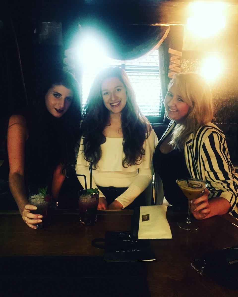 RhiPromotions's tweet photo. Date night with my ladies @ArensBar #Squad 💕💕💕 https://t.co/liJvj2MCcd