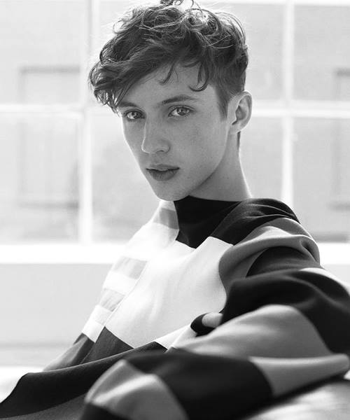 aaguslujan's tweet image. my #TeenChoice nomine fof #ChoiceMaleArtist is the most incredibly @troyesivan