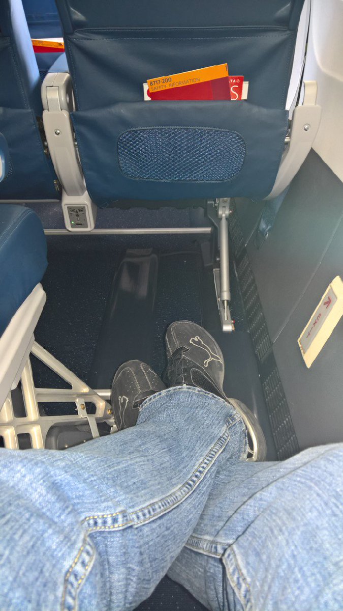Nice start to my trip. #legroom