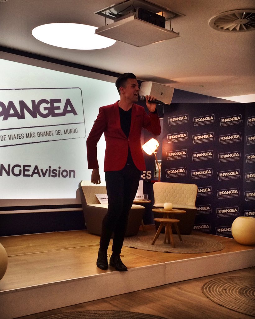 alexblanesmusic's tweet photo. Deja caer el amanecer and #sayyay! Gracias @pangeaes. Nunca olvidaré este #Eurovision #Euromashup #pangeavision https://t.co/9X2h65b8BY