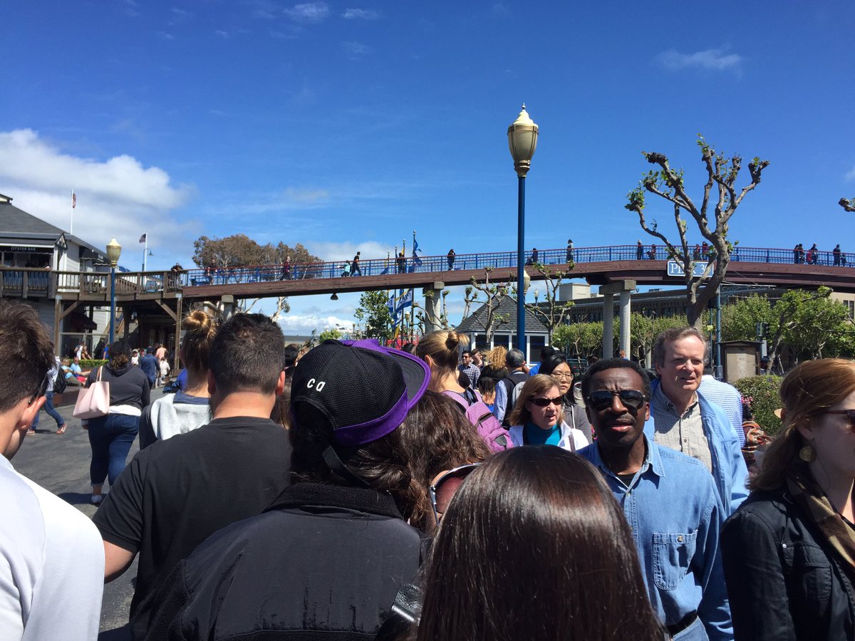 The #BayToBreakers pickup line starts west of #Pier39. It is before 3p, and they close at 5p. Really?