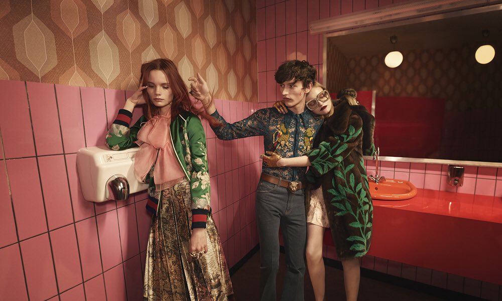 Nielsen堀内 自分の中のレトロブームを刺激するアレッサンドロ ミケーレによる新生gucci 元々ヴィンテージファッション も好きなのでギークな眼鏡にレトロフューチャーな着こなしが今見ると新鮮 Ggメタルのロゴマークがマッチするアイテムも素敵 Nielsen堀内 自分の中のレトロブームを刺激するアレッサンドロ ミケーレによる新生gucci 元々ヴィンテージファッション も好きなのでギークな眼鏡にレトロフューチャーな着こなしが今見ると新鮮 Ggメタルのロゴマークがマッチするアイテムも素敵