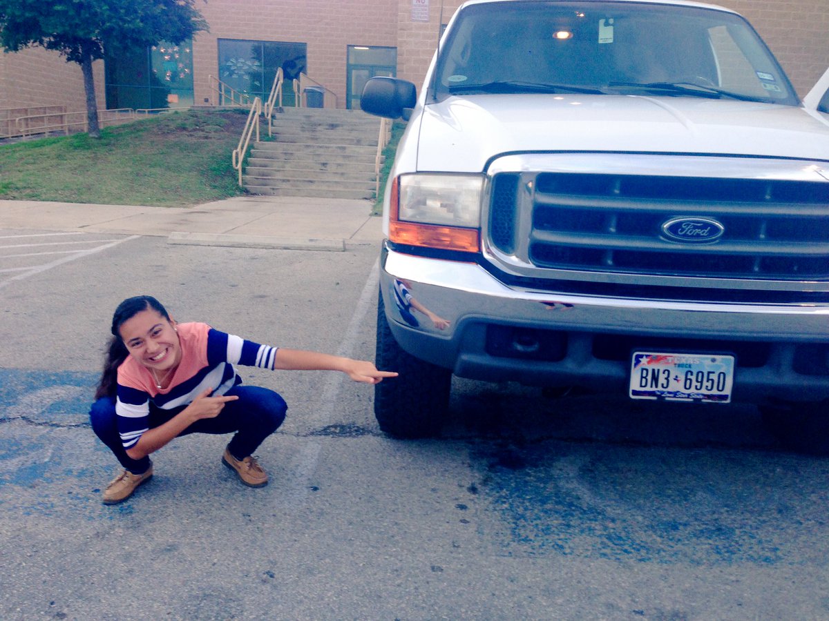 mommajen00's tweet photo. Babygirl handled her #parkinglessons like a #boss today! @Aalexxandriaaa #shegetsitfromhermomma https://t.co/WPZeG5walK