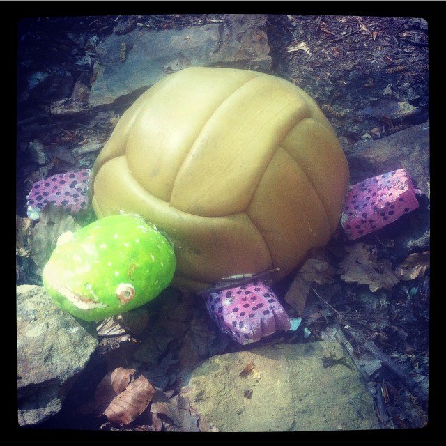 sculpturecourts's tweet photo. by @tillylasvegas: soccer turtle 

#sinneswald #sculpturepark #art #exhibition https://t.co/psWMulI7dz at May 08, … https://t.co/k2H6v7jgk8