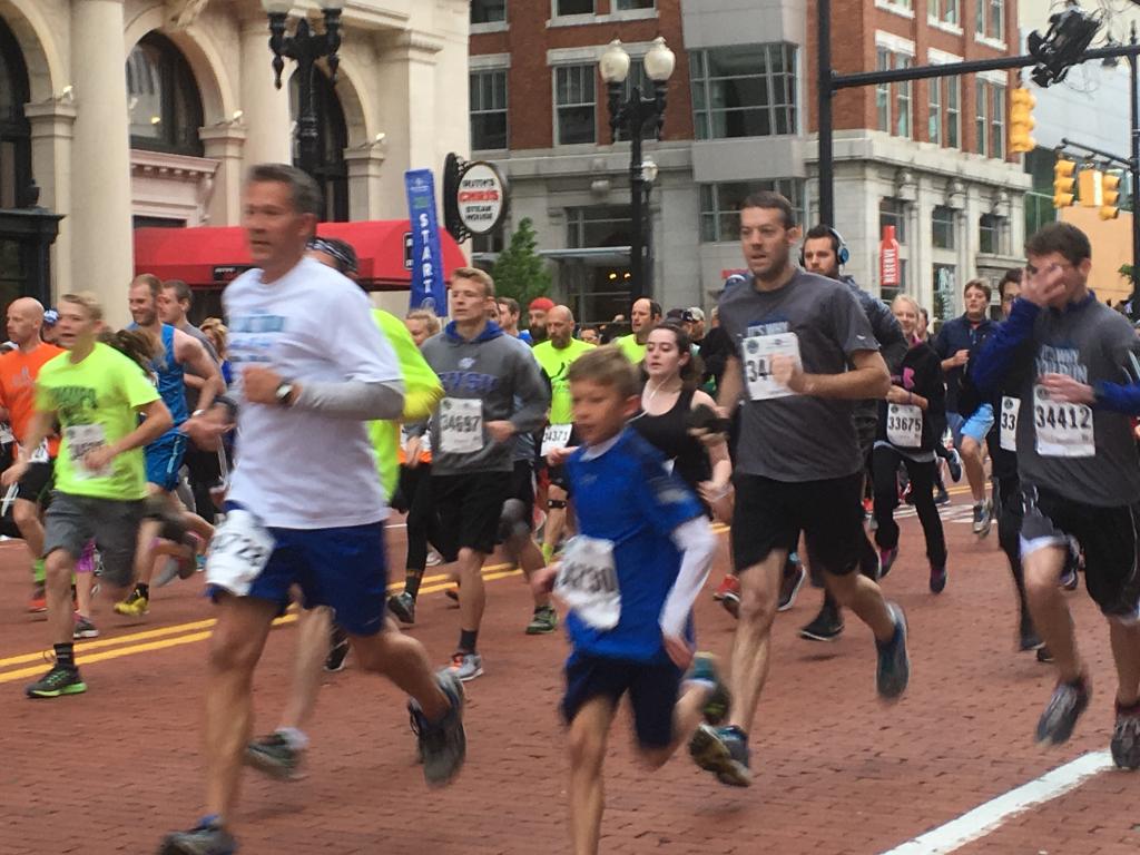 The <a href="/53riverbankrun/">5/3 River Bank Run</a> 5K presented by @DematicNA just left the start line!  Thank you to a great Community Partner.