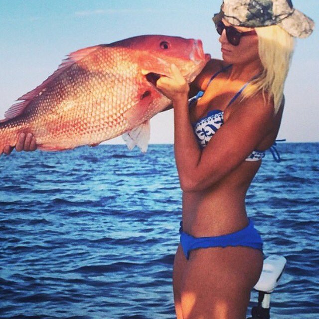 xtine_pulliam's tweet photo. Ohhhh how I love the deep blue sea 🎣💙🎣 #Fishing #OceanLife https://t.co/yhPyA5IKIG