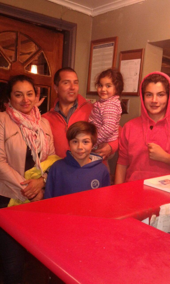 LinLanColon's tweet image. Acá los ganadores felices en #LinLanLarrain en La Reina, sigan participando en nuestros próximos nuevos concursos!!