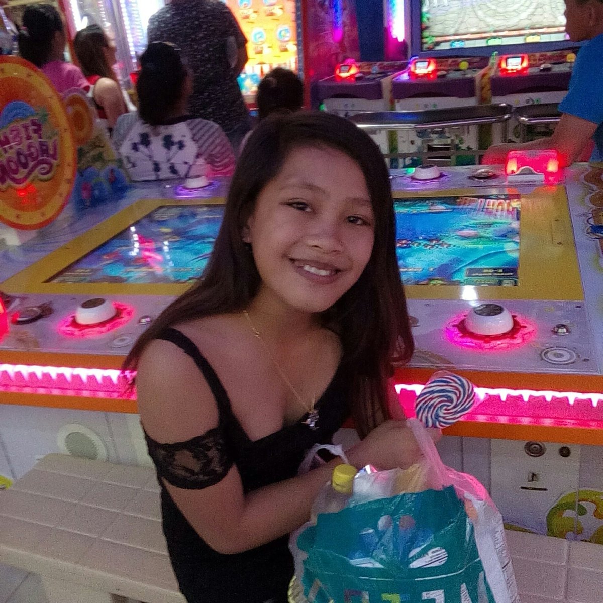 QueeniebethT's tweet image. Hahaha happy mothers day