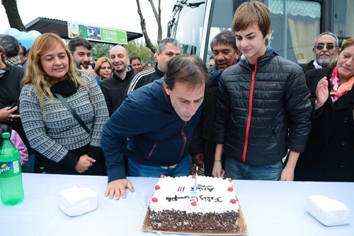 escobarsite's tweet photo. Hoy es el cumpleaños del primer mandatario local @arielsujarchuk . Felicidades! https://t.co/LYHraIQzfo