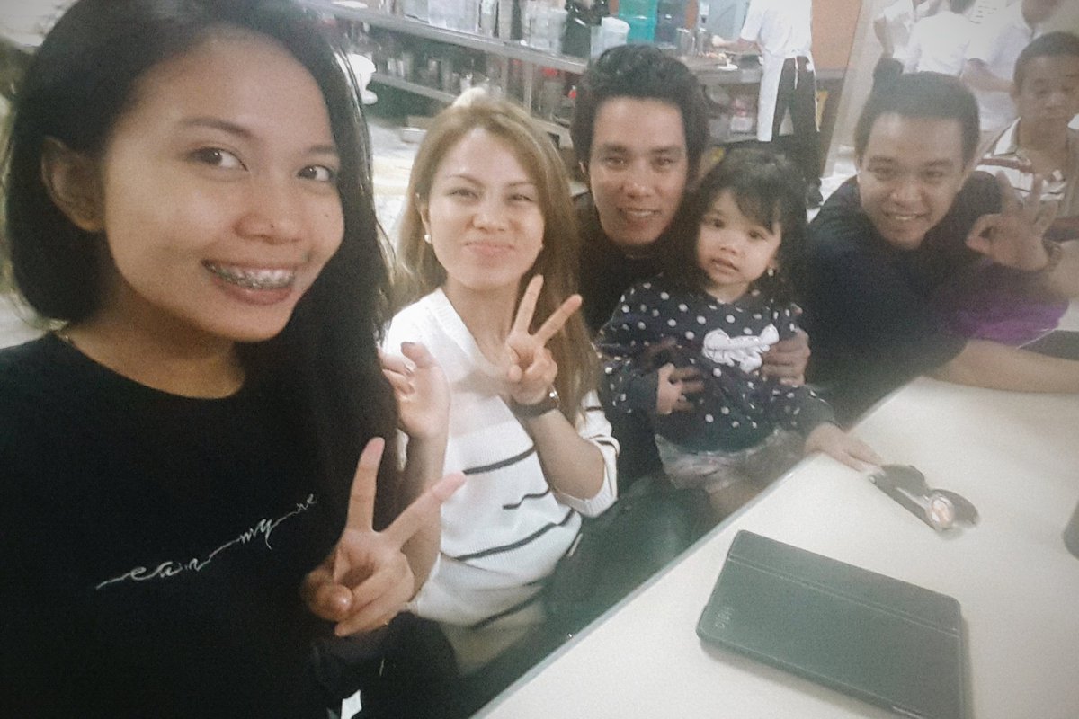 bechiibeb's tweet image. #WhenInBaguio ❤ #poorlighting