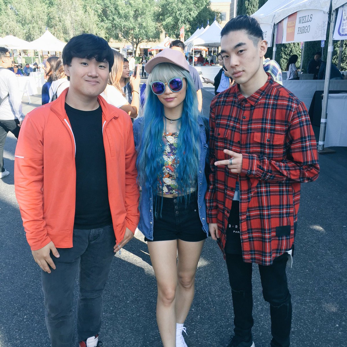 yuki_bomb's tweet photo. Enjoyed the performances with the boys 💕👯🎈 #IKCF #ikcf2016 #kpop #kpopbattle #KoreanFoodFestival https://t.co/4mEcEs2T6i