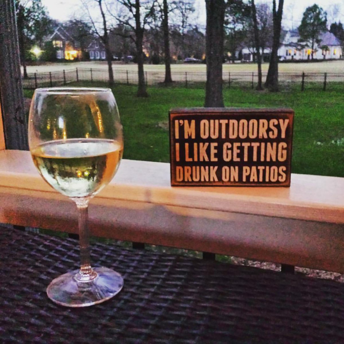 winewankers's tweet photo. Who's the outdoorsy type? #wine https://t.co/WQwb4Sjhk9