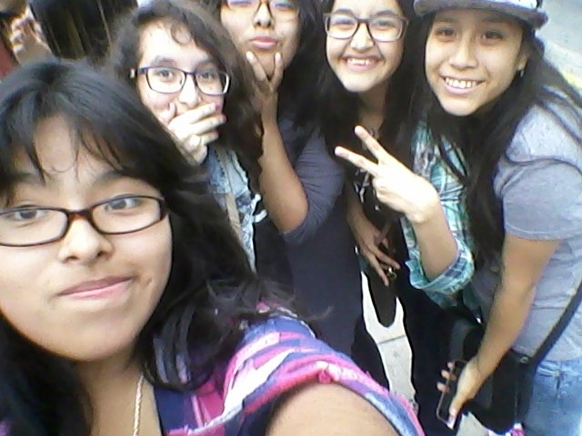 NathyLovesMahe's tweet photo. #Shipperu Las adoro chicas en serio♡♡♡ son un amorr @CamyNeedWilly @samuelconbarba @Mari_Wigetta @paulacahua https://t.co/plWVtpxsEi
