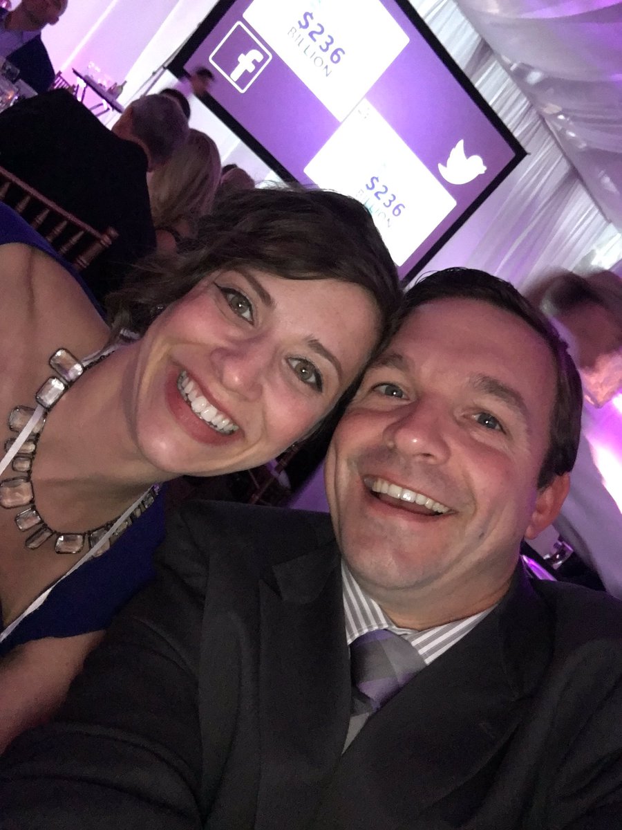 FoofMN's tweet photo. Supporting the @alzMNND to #endALZ! #ALZpurplegala https://t.co/CW7ik7fO8p