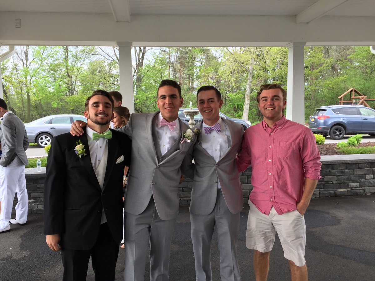 SutherlandBSBL's tweet photo. Biz, Ross, Marsh &amp; @drewreddish22 before tonight's prom....Nobody dresses better than these current &amp; former Knights https://t.co/5tk70Ns0qD