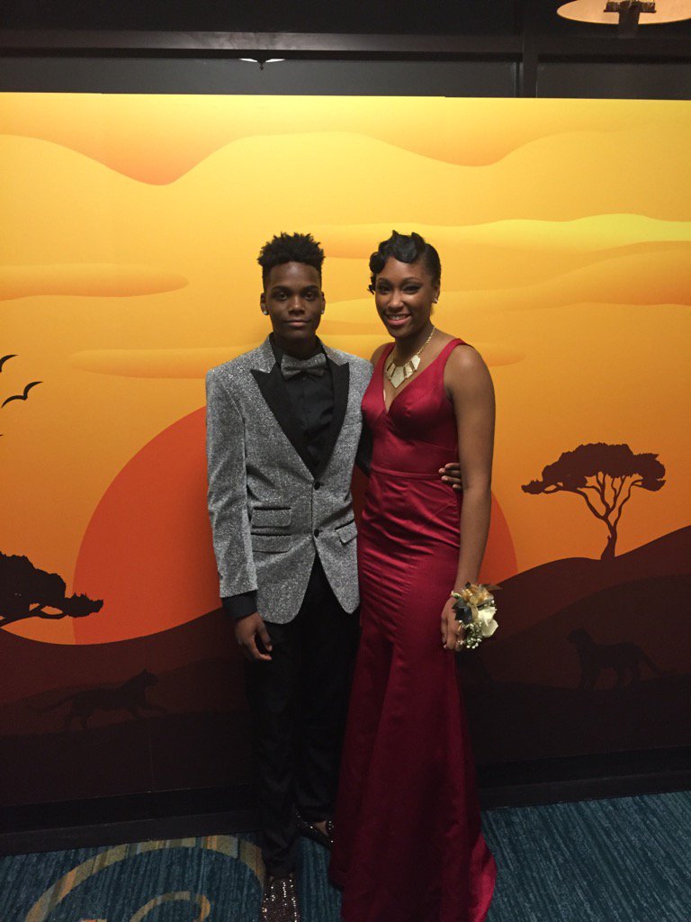 PrincipalLaney's tweet photo. Prom 2016 https://t.co/XAlRaejNWG
