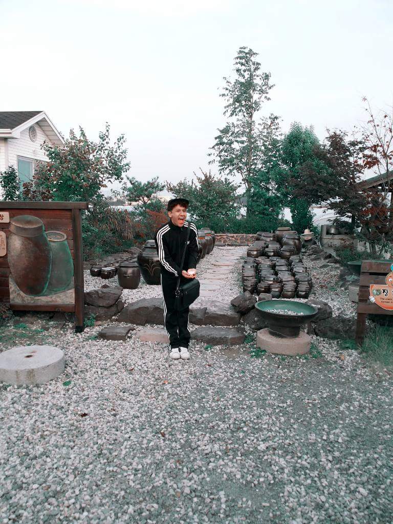 RyanSimplemente's tweet photo. Korea... a beautiful place...
Recuerden: NOSOTROS MISMOS HACEMOS NUESTRO DESTINO
#GoodNightRyanners #SimplementeRyan https://t.co/i3qIc3imSn