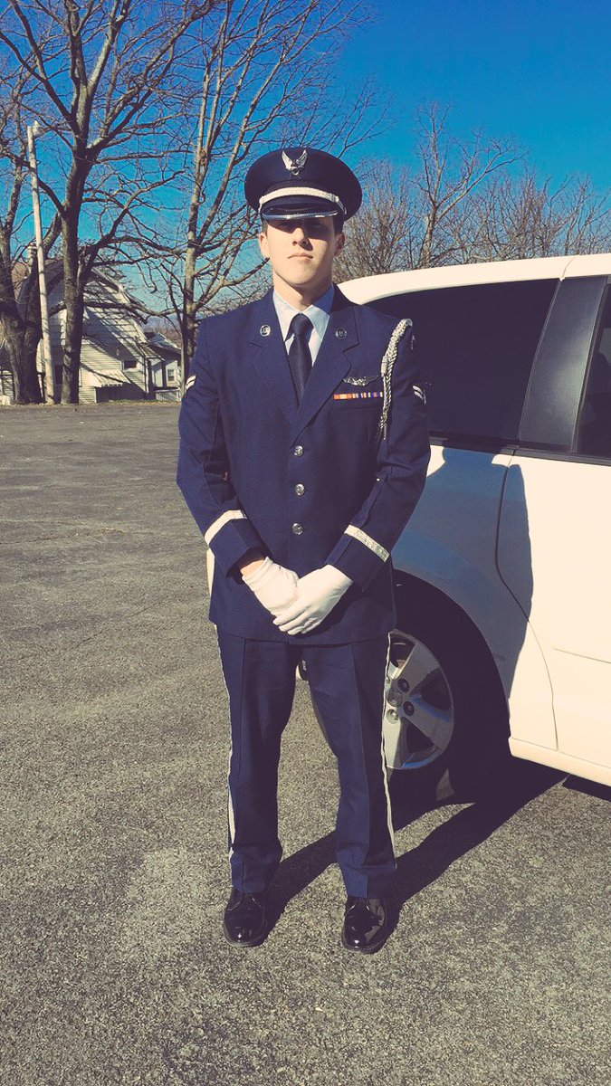 itstrav's tweet photo. remember the fallen #USAFhonorguard https://t.co/U0ELX0hvi9