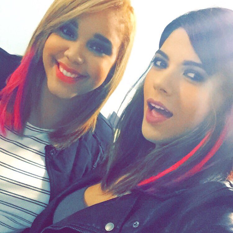 NataliaVLugo's tweet photo. Ready pa' @reloadevent 🙌🏼🎮 https://t.co/e1OgrxGWnS
