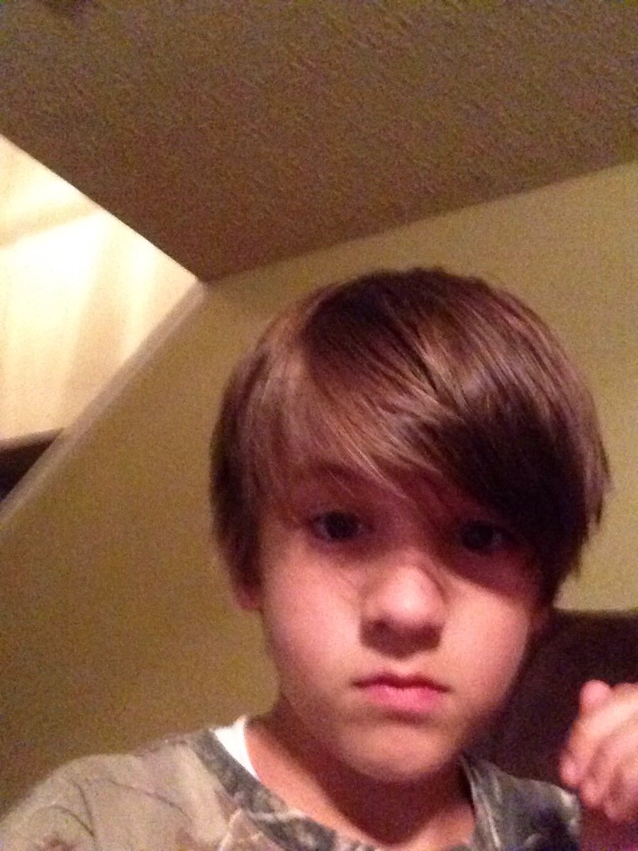 AndrewDunn06's tweet photo. New hair style https://t.co/urcwNbzMpS