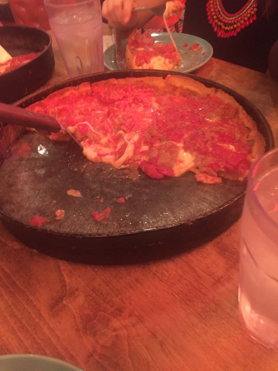 FrankCaliendo's tweet photo. At the opening of @loumalnatisaz.
#ItsGoingFast
#Excellent
@LouMalnatis https://t.co/sabbzBXnXk