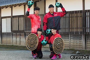 フジテレビ On Twitter 本日のオススメ番組は 夜7時 の 日曜ファミリア 戦闘中2016 アスリート天下統一戦 日の丸背負った勇者達ドリーム4チーム結成江戸の町で異種格闘戦 Fujitv Https T Co I7p90qx6ou