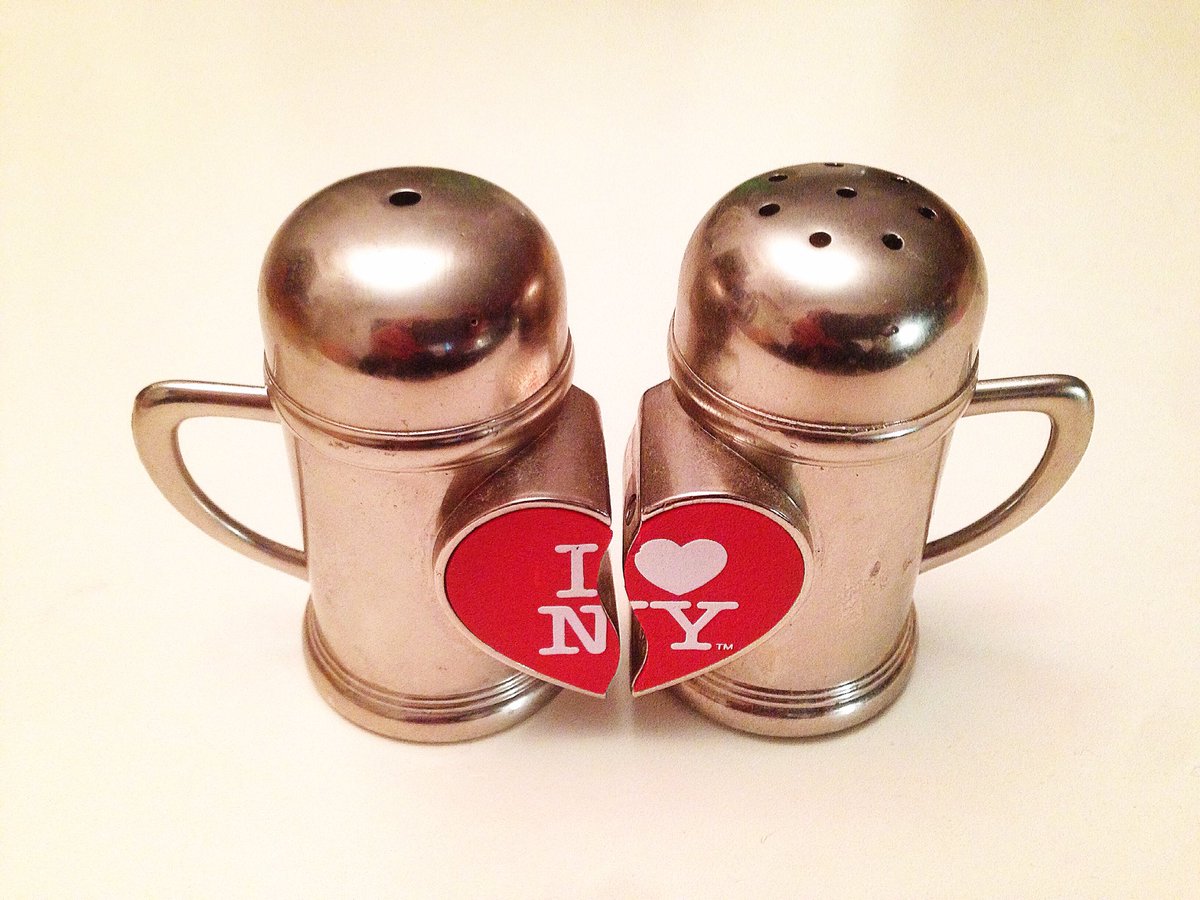 EUGENIAPUGGIONI's tweet photo. S a l t &amp; P e p p e r #Salt #Pepper #NewYork #Love #ILoveNewYork #NY #LuCabello @marianobressa @feluferrario25 https://t.co/iMOnlQLtGM
