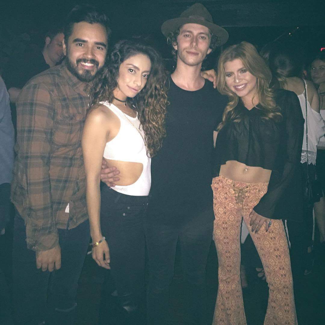 MNRFanClubBRA's tweet photo. Eric com amigos!
Via instagram  https://t.co/V0FQPDsNqc https://t.co/KKgPRu2KvY