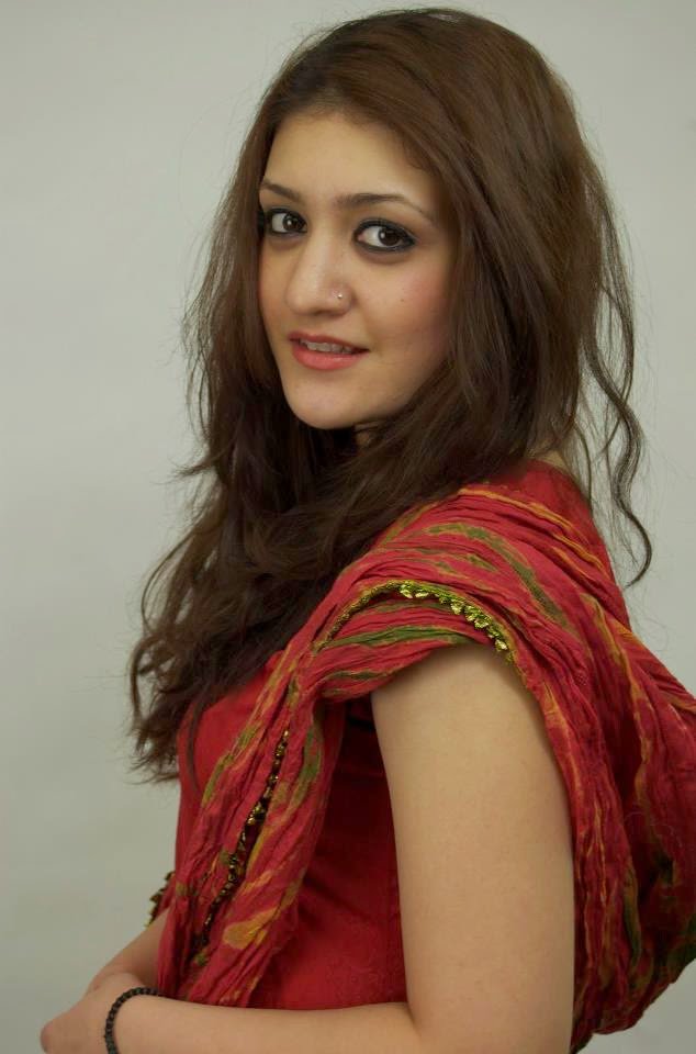 Punjabi Girls Wallpapers Punjabi Girls in Salwar Suit Photos