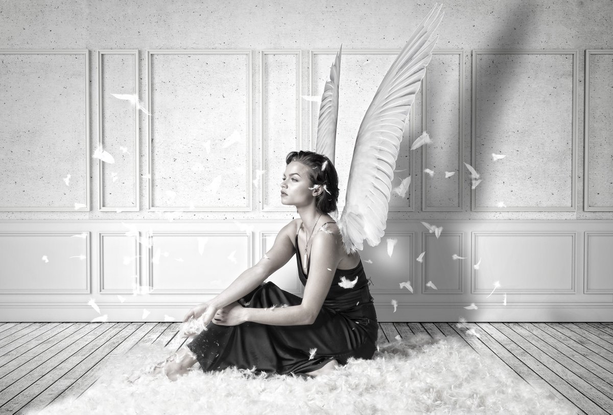 hsperfumes's tweet photo. Fusing #fashion and #fragrance to create a unqiue range of #perfume oils, perfume #jewellery and accessories https://t.co/Fsz618mXyY