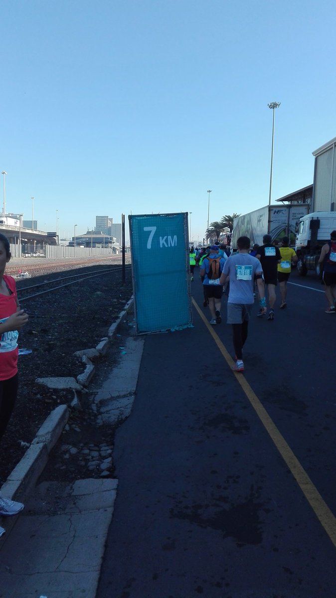devinjvr's tweet image. @CTown12 #ct12run #onerun #FNBCT12 @FNBSA #ignitecapetown 7km