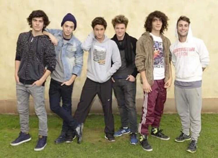 Lu_SL22_32's tweet photo. Cada vez más guapos ... @jorgelopez_as @gvietto6 @agus_bernasconi @_ruggero @Michaelronda @lionelferro https://t.co/V2DGvHVTtH