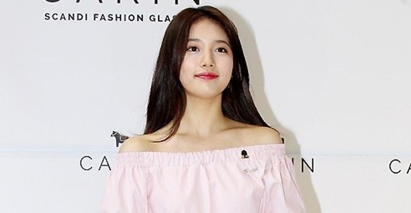 Suzy Off The Shoulder Top Suzy Off The Shoulder Top