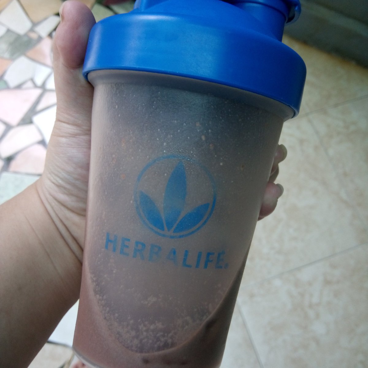 tresiHLF's tweet photo. Sudah minum shake hari ini??? https://t.co/zuVhNxJJ6n