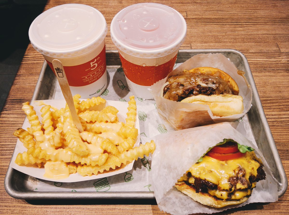jenniferjpan's tweet photo. finally made it to @shakeshack #weho! #cheesefries, #roadsidedouble and double #shackburger. #eeeeeats #jennLAeats https://t.co/YJTq4dfl1h