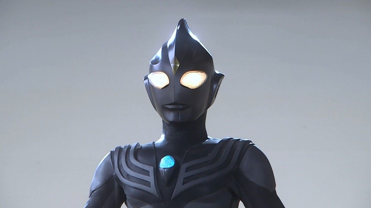 花京院範明 特撮で自分の知ってる知識を一つ挙げろ 仮面ライダークウガはウルトラマンティガの要素や設定を取り入れているところがある 超古代の戦士 ラスボスが究極の 大いなる 闇をもたらすもの 戦士は元々光ではなく闇の存在