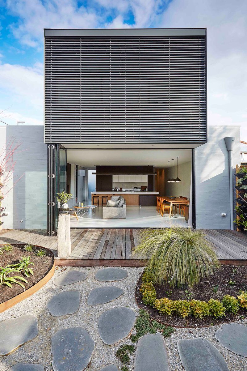 decofeed's tweet photo. Beautifully renovated #semi in #StKildaEast, #Melbourne: https://t.co/WwV1suvw4Y #interiordesign #architecture https://t.co/rOS8EtywPX