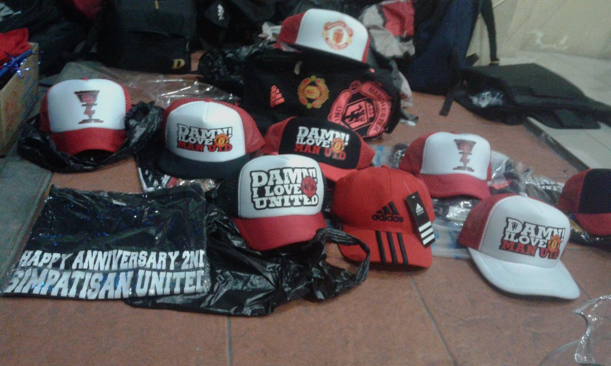 Bagi yang belum merapat ke venue nobar #2AnniversarySUJB #Ready2Fight segera merapat, hadiah menunggu para pemenang