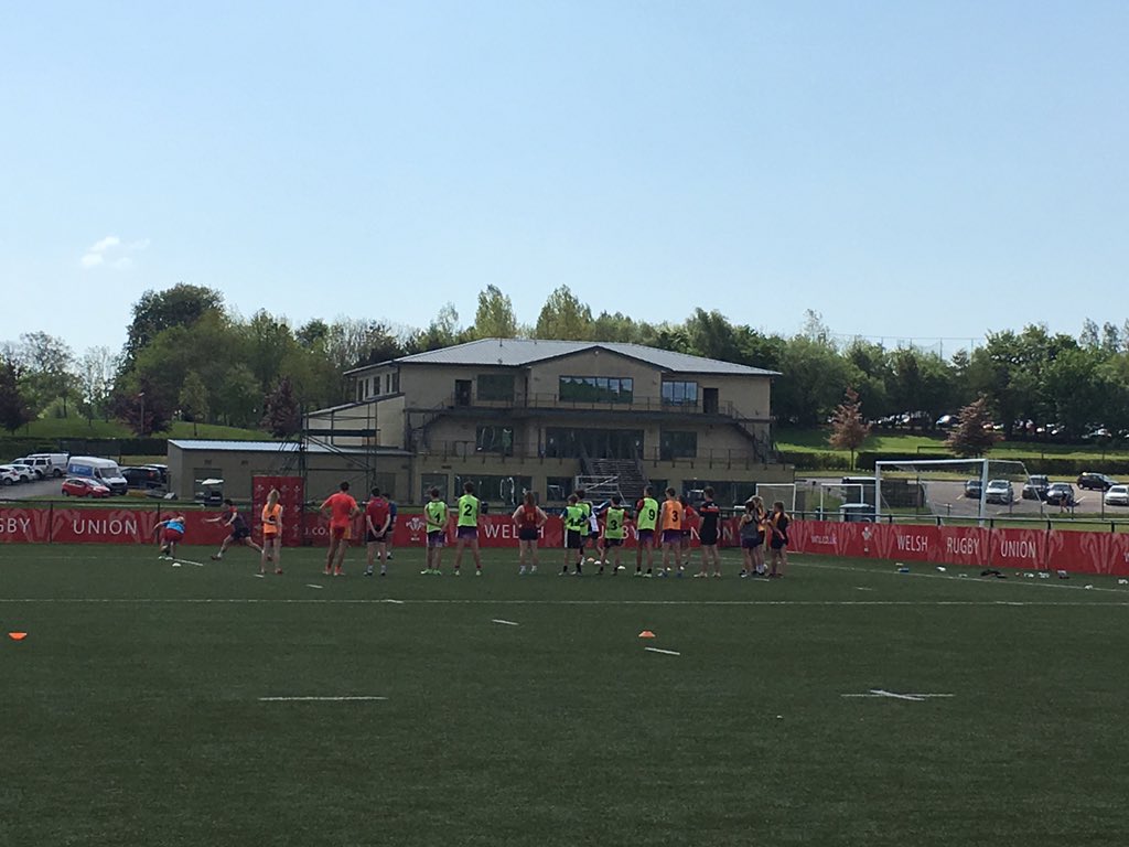 <a href="/RyanJonesOnline/">Ryan Jones</a> <a href="/carolinespanton/">Caroline Spanton</a> Thanks for helping WTA Junior teams in preparation for Euro Champs at VoG today.